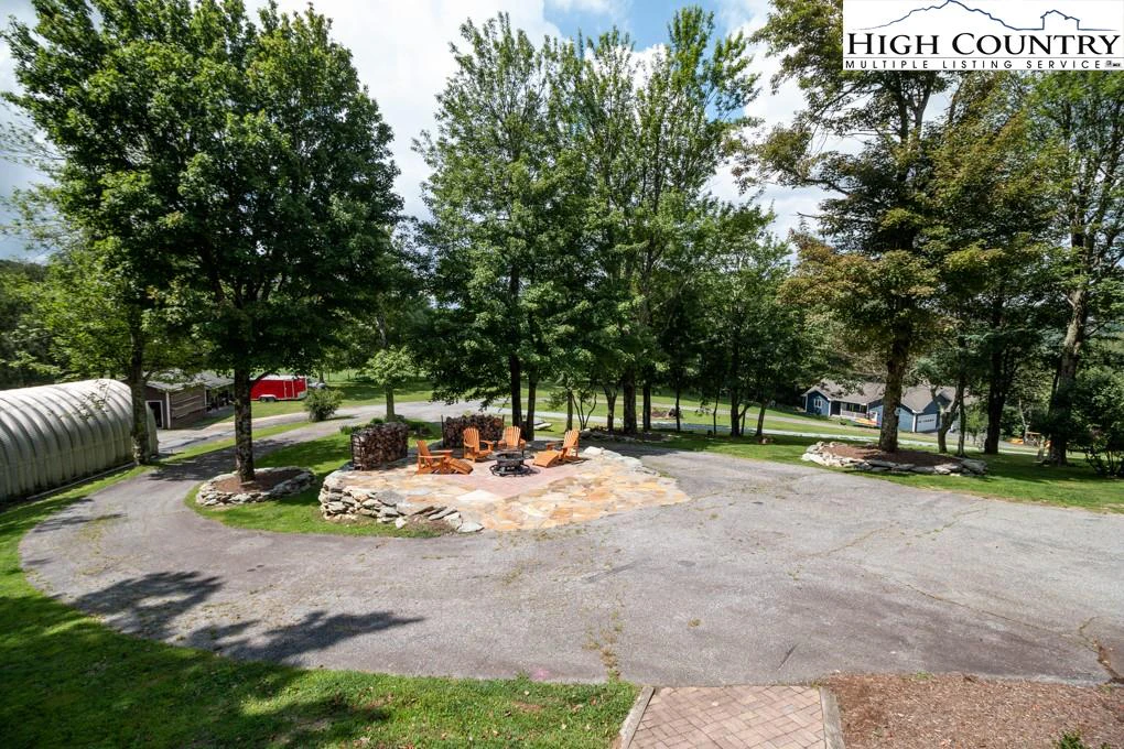 Image number 12 for the current listing