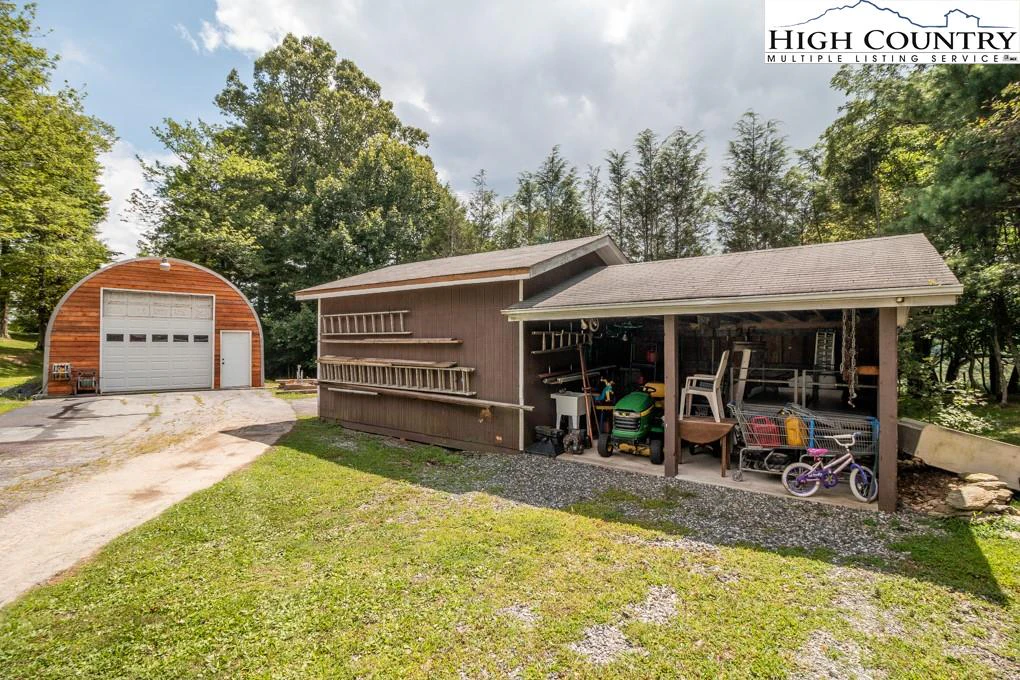 Image number 20 for the current listing