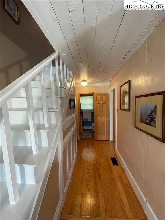 Image number 6 for the current listing