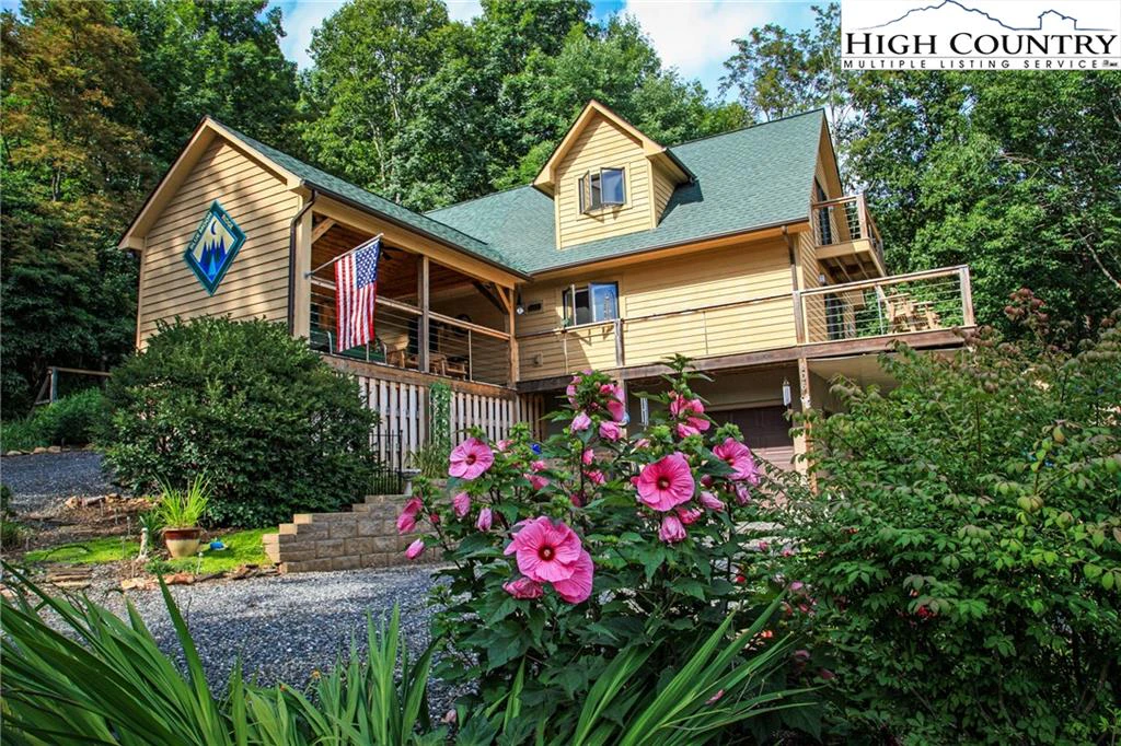 Image number 1 for the current listing