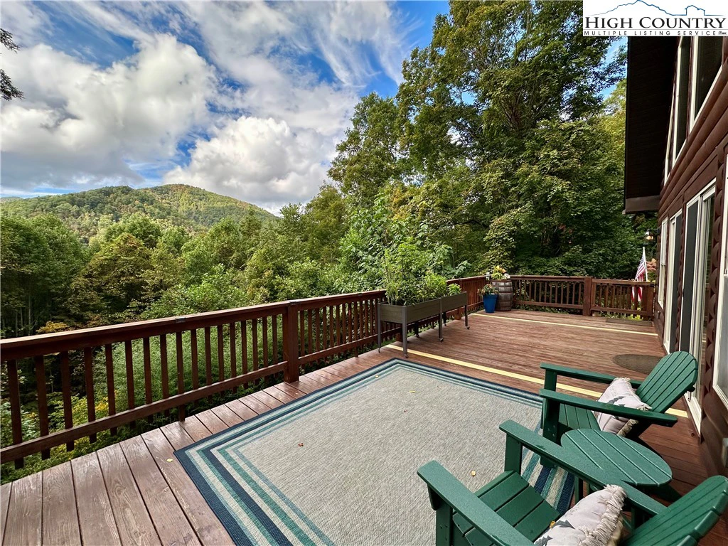 Image number 21 for the current listing