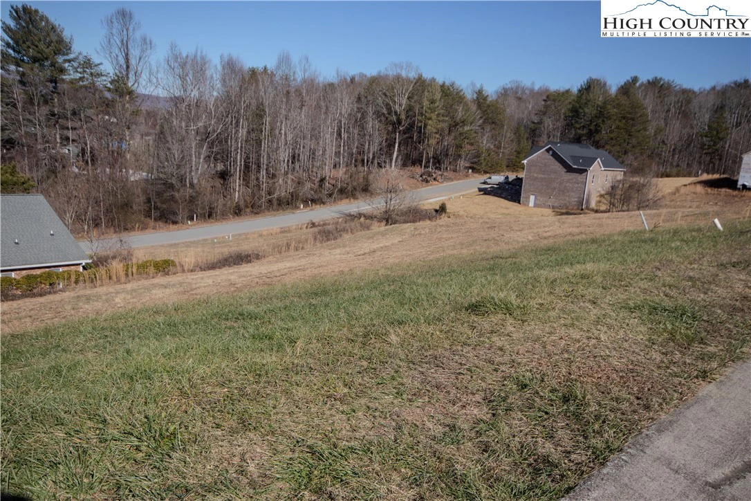 Image number 4 for the current listing