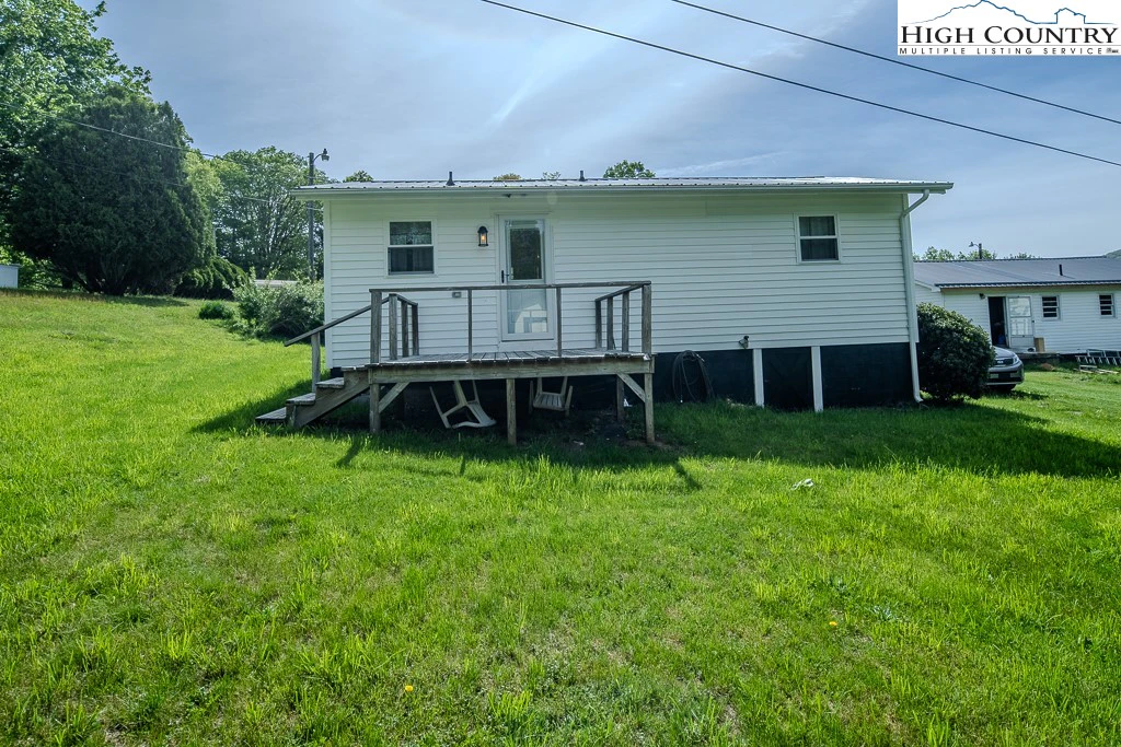 Image number 8 for the current listing