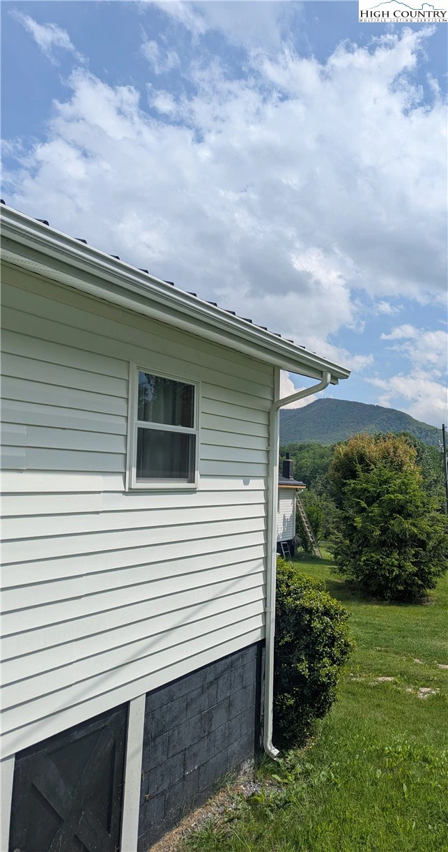 Image number 10 for the current listing