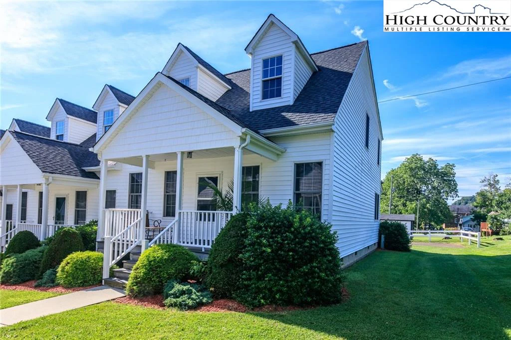 Image number 1 for the current listing