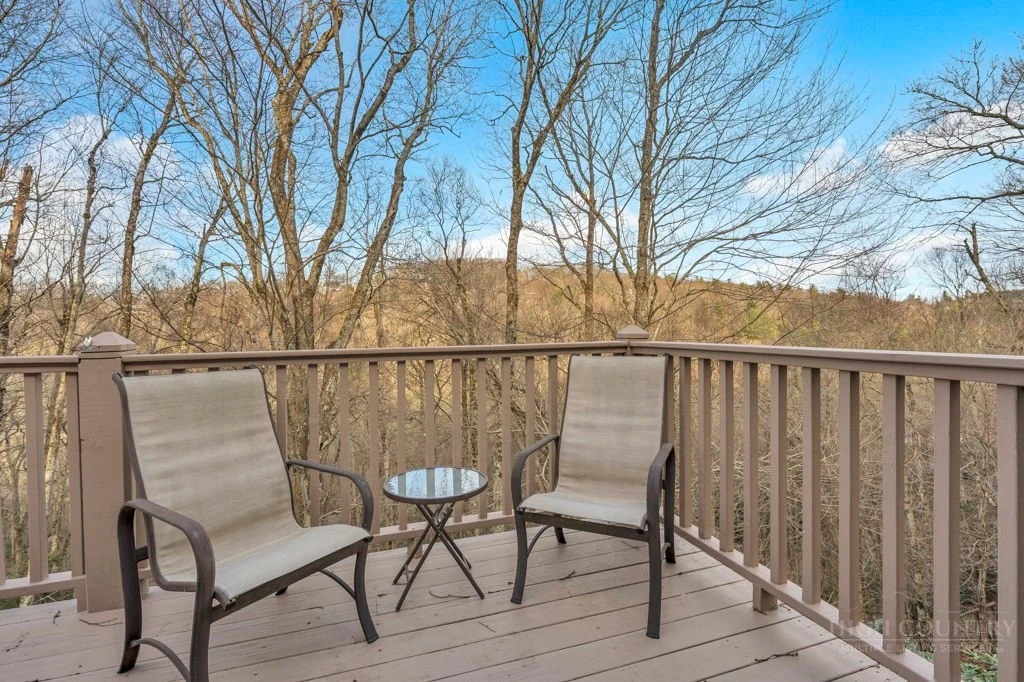 Image number 3 for the current listing