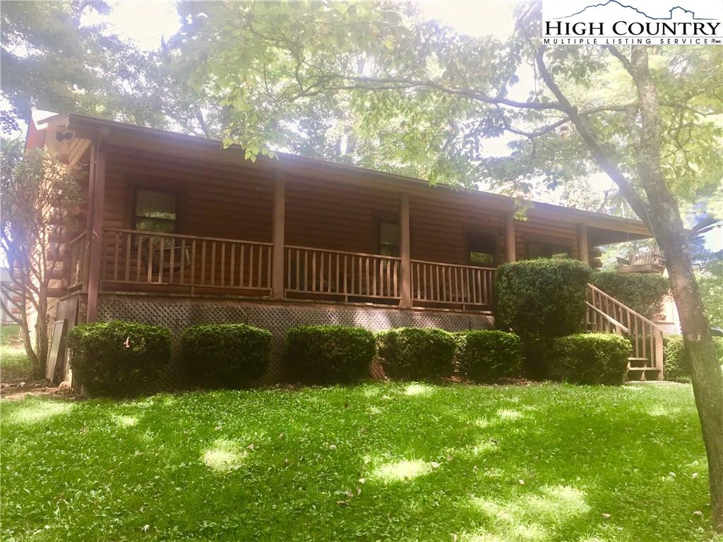 Image number 1 for the current listing