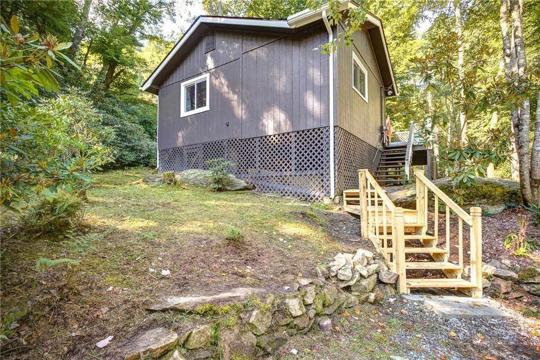 Image number 20 for the current listing
