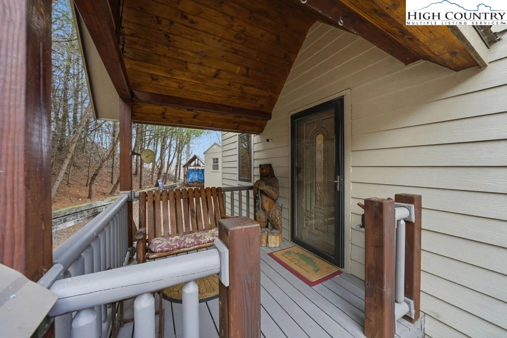 Image number 6 for the current listing
