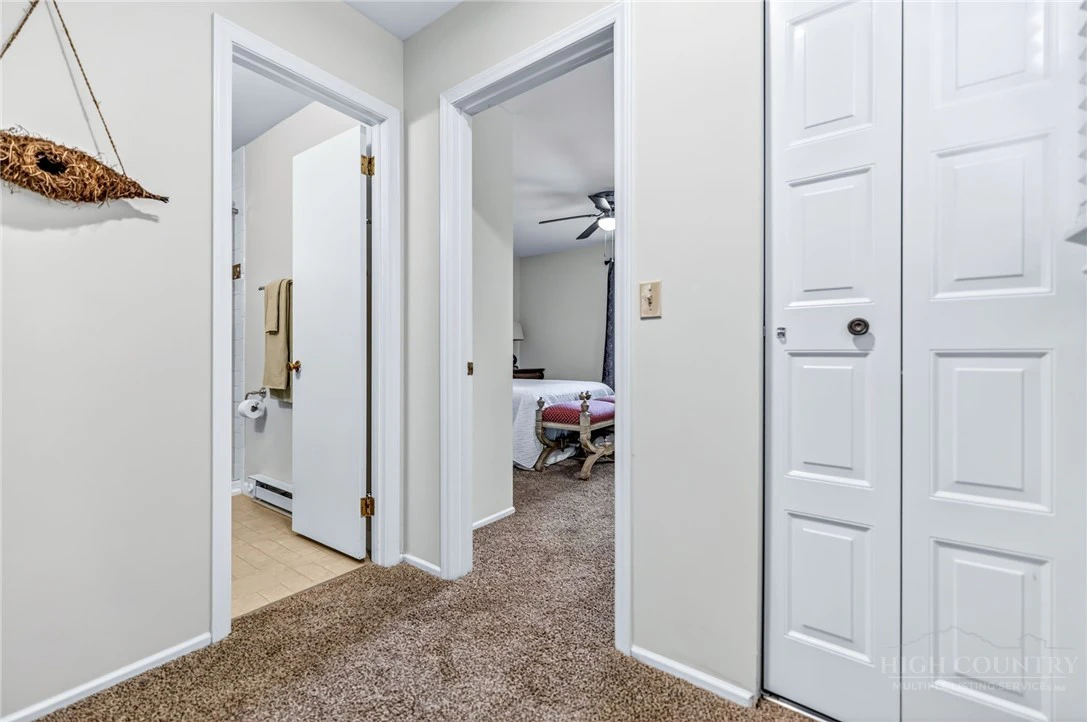 Image number 2 for the current listing