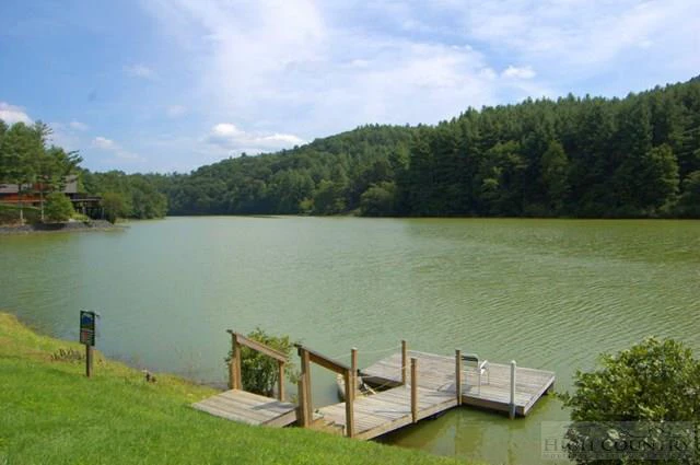 Image number 1 for the current listing