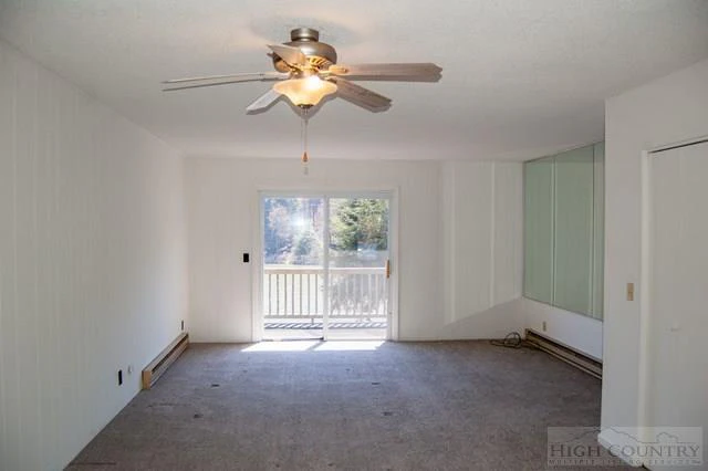 Image number 9 for the current listing