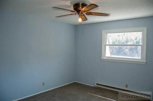 Image number 4 for the current listing