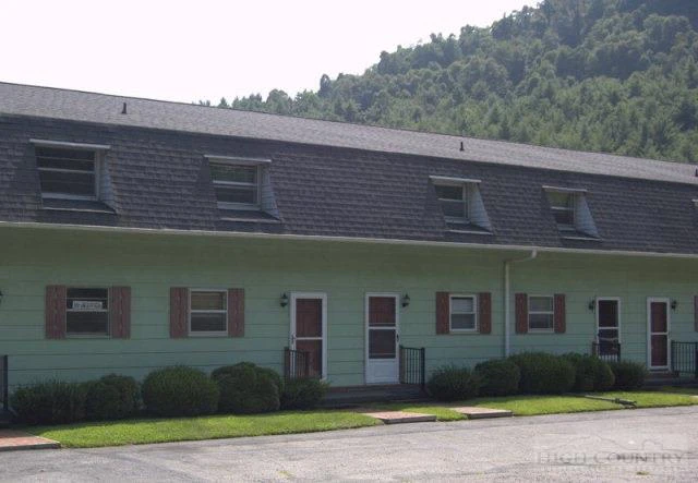 Image number 3 for the current listing