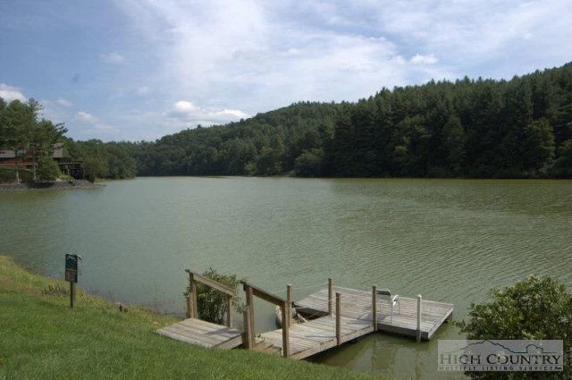 Image number 4 for the current listing
