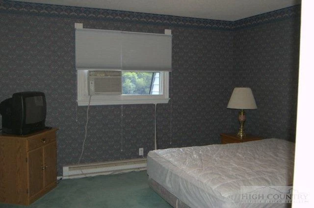 Image number 10 for the current listing