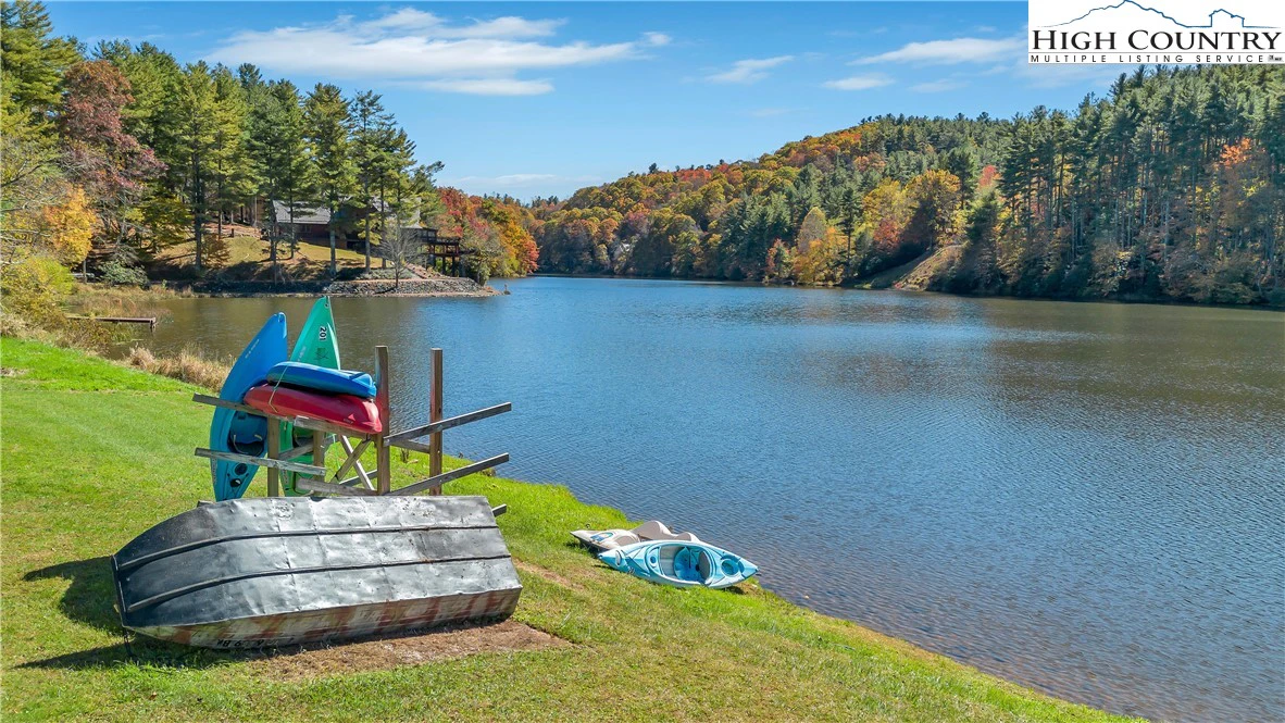 Image number 18 for the current listing