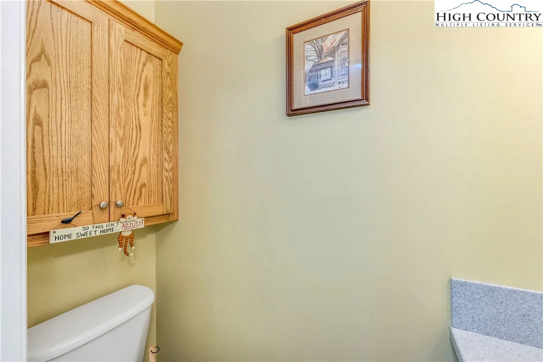 Image number 12 for the current listing