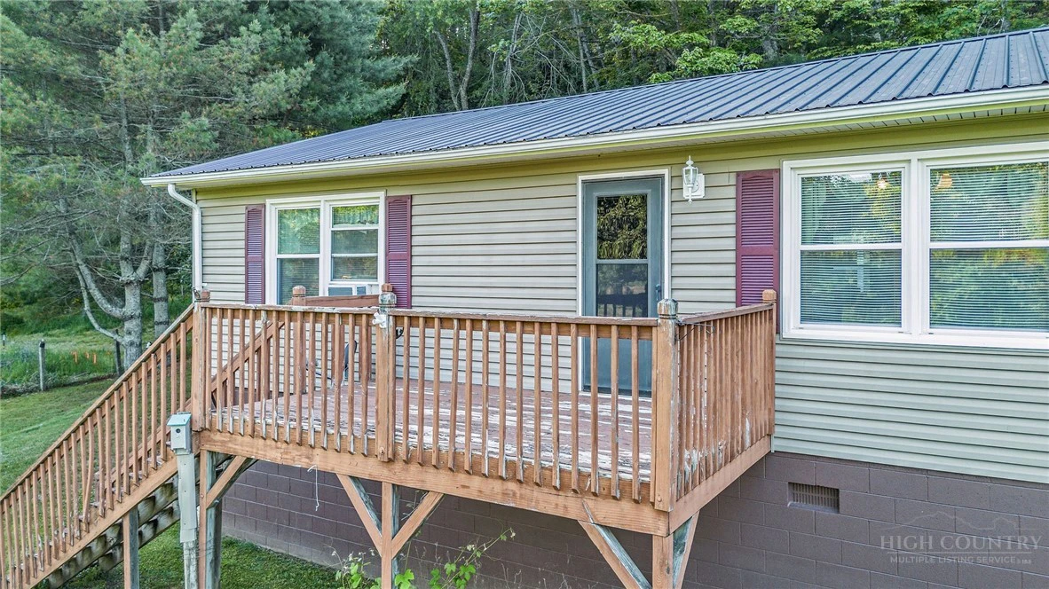 Image number 10 for the current listing