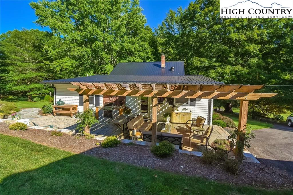 Image number 6 for the current listing