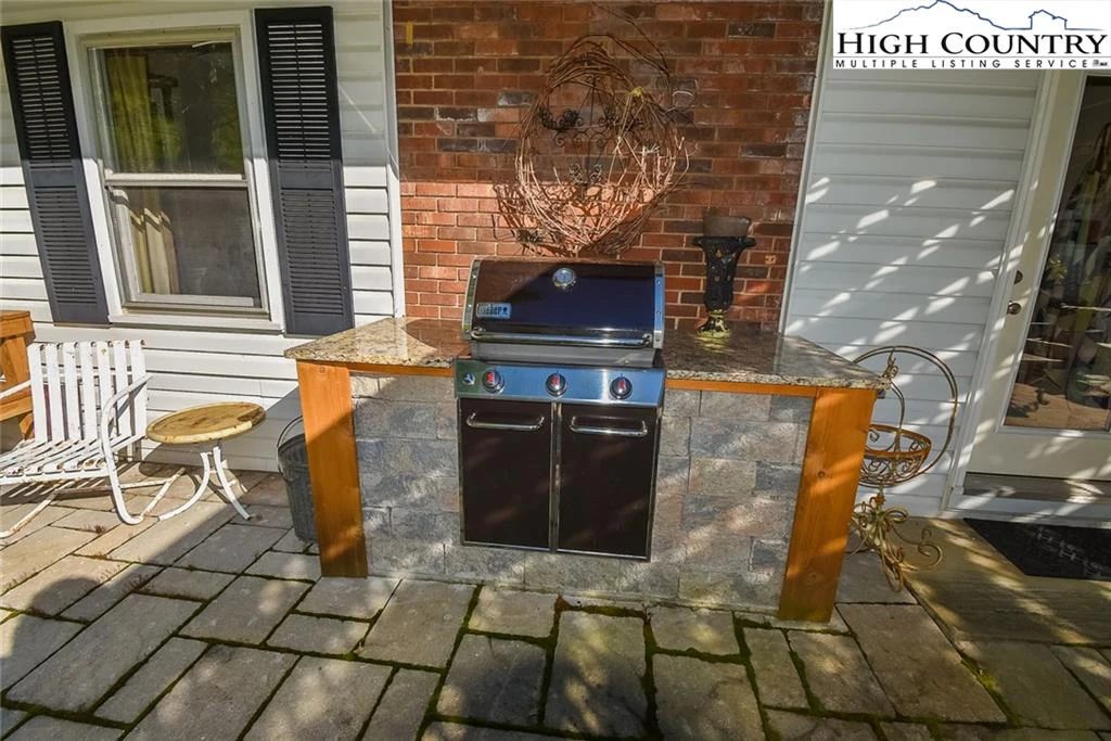 Image number 7 for the current listing