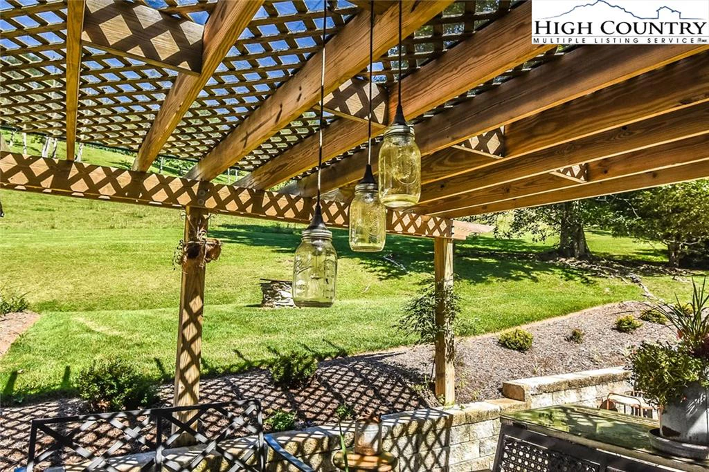 Image number 8 for the current listing