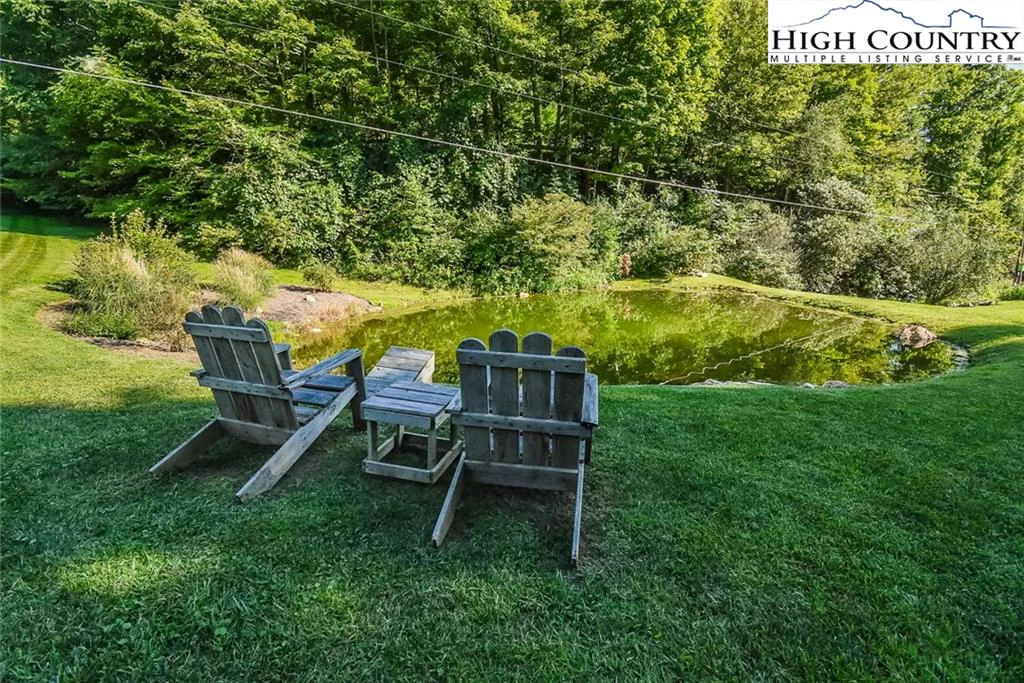 Image number 17 for the current listing
