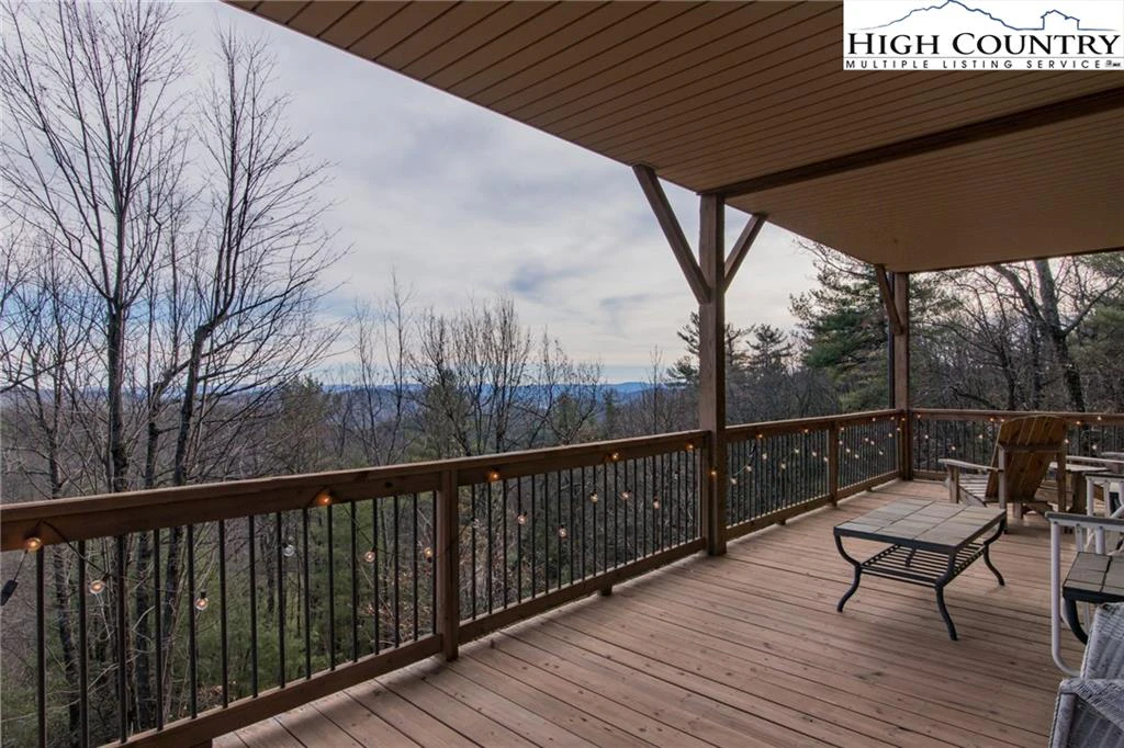 Image number 9 for the current listing