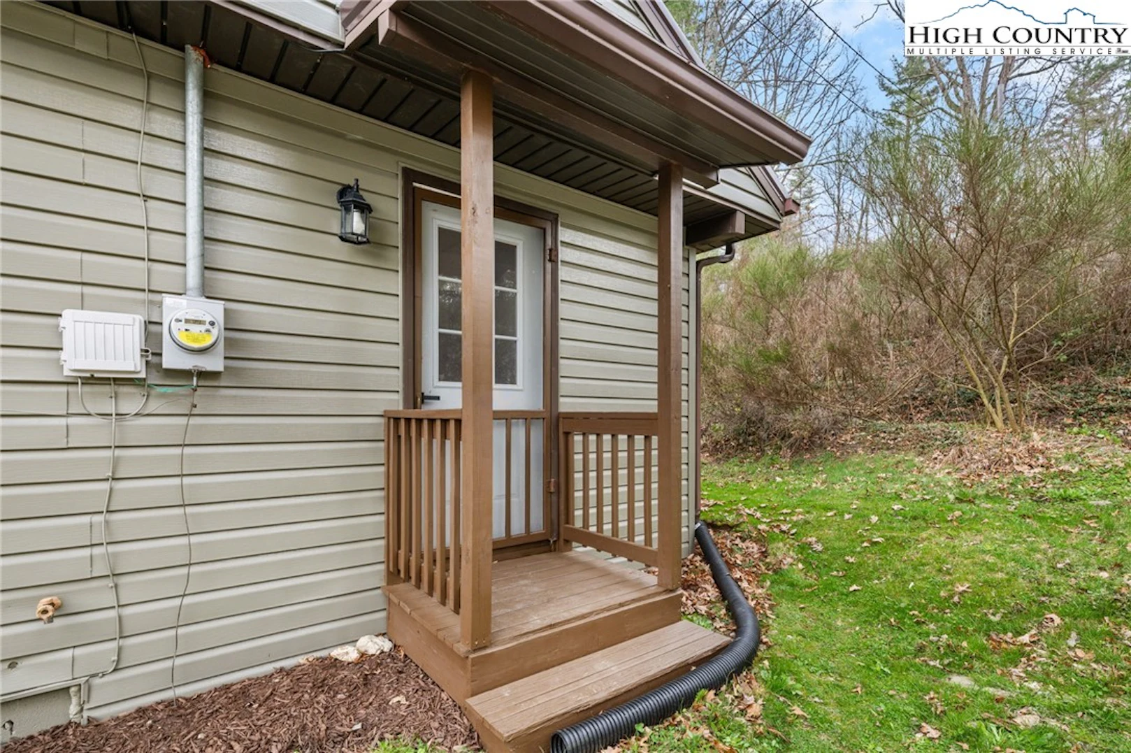 Image number 14 for the current listing