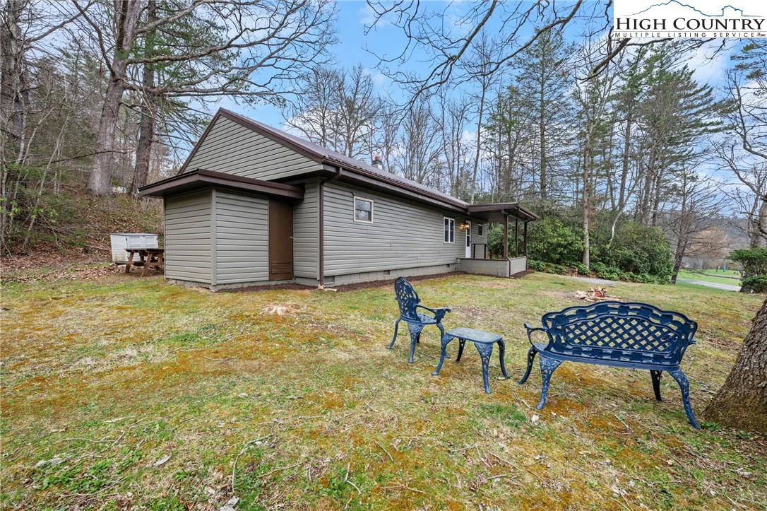 Image number 12 for the current listing