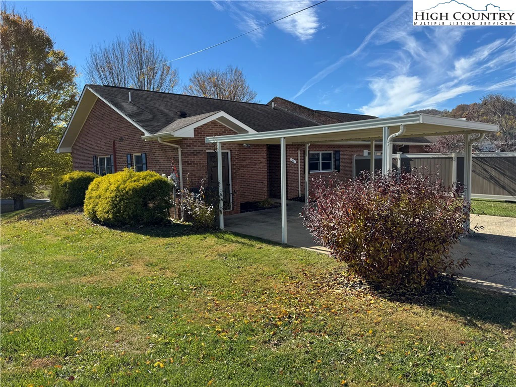 Image number 3 for the current listing