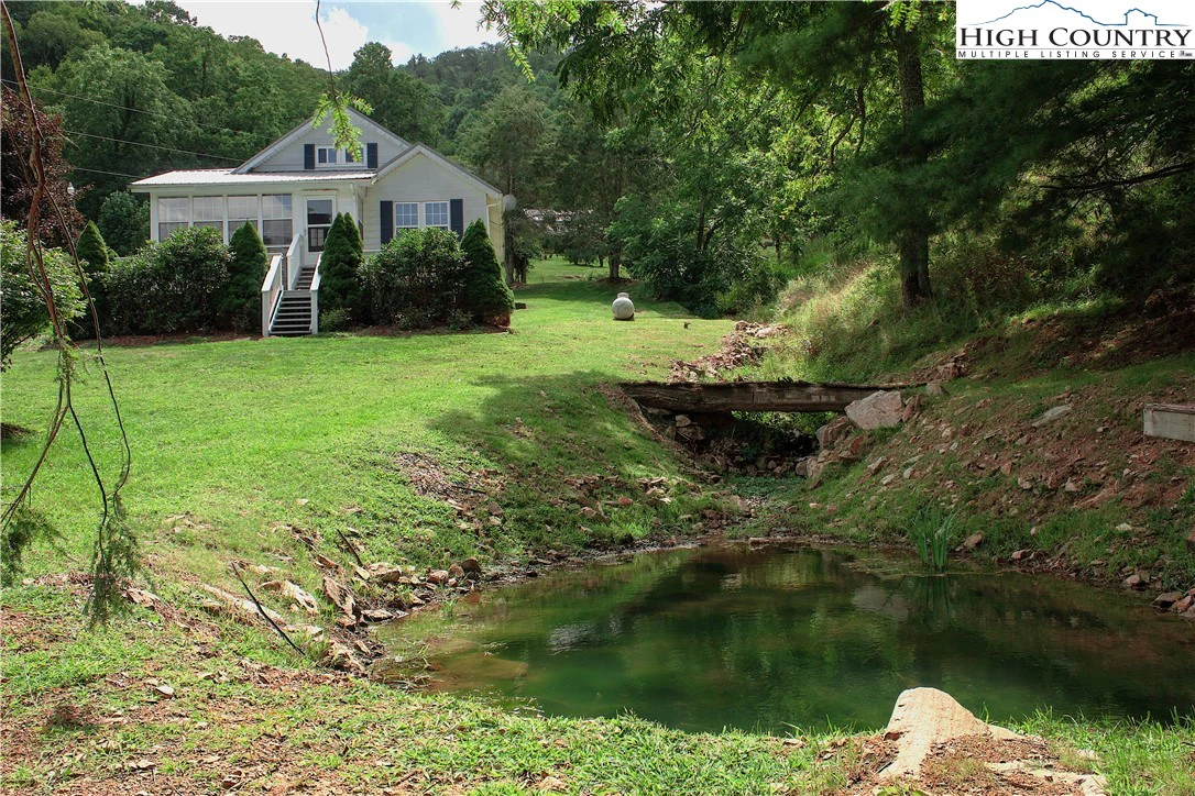 Image number 9 for the current listing