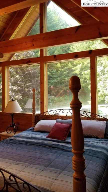 Image number 10 for the current listing