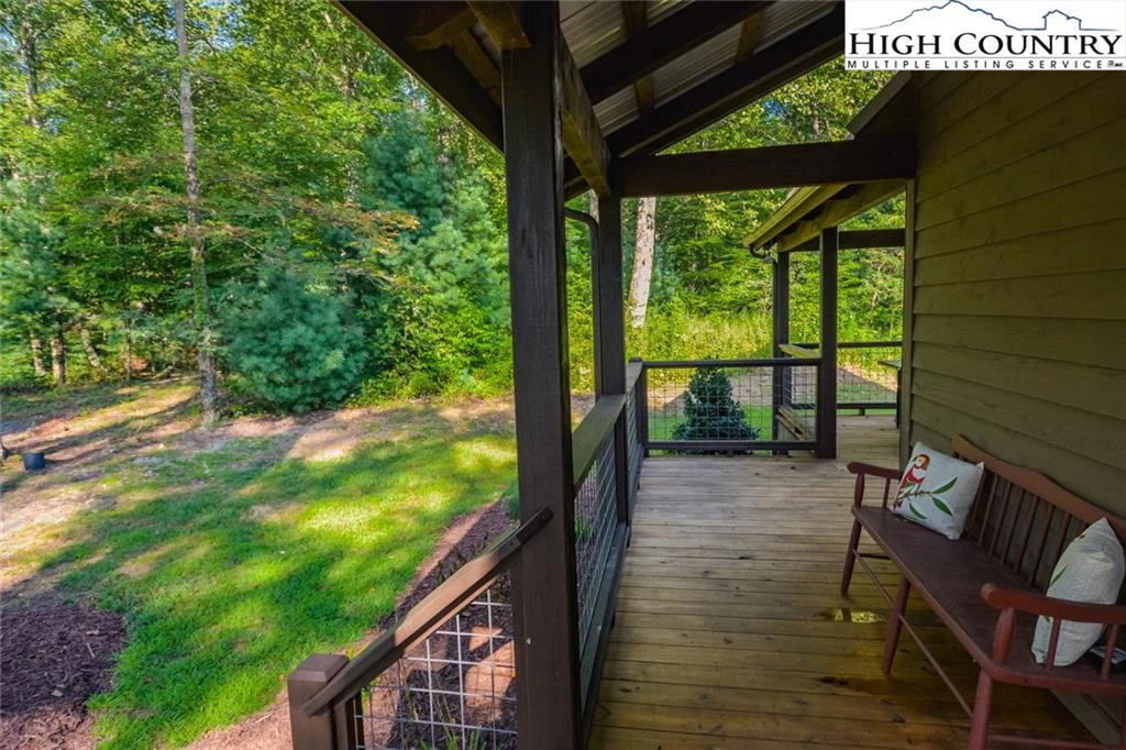 Image number 8 for the current listing