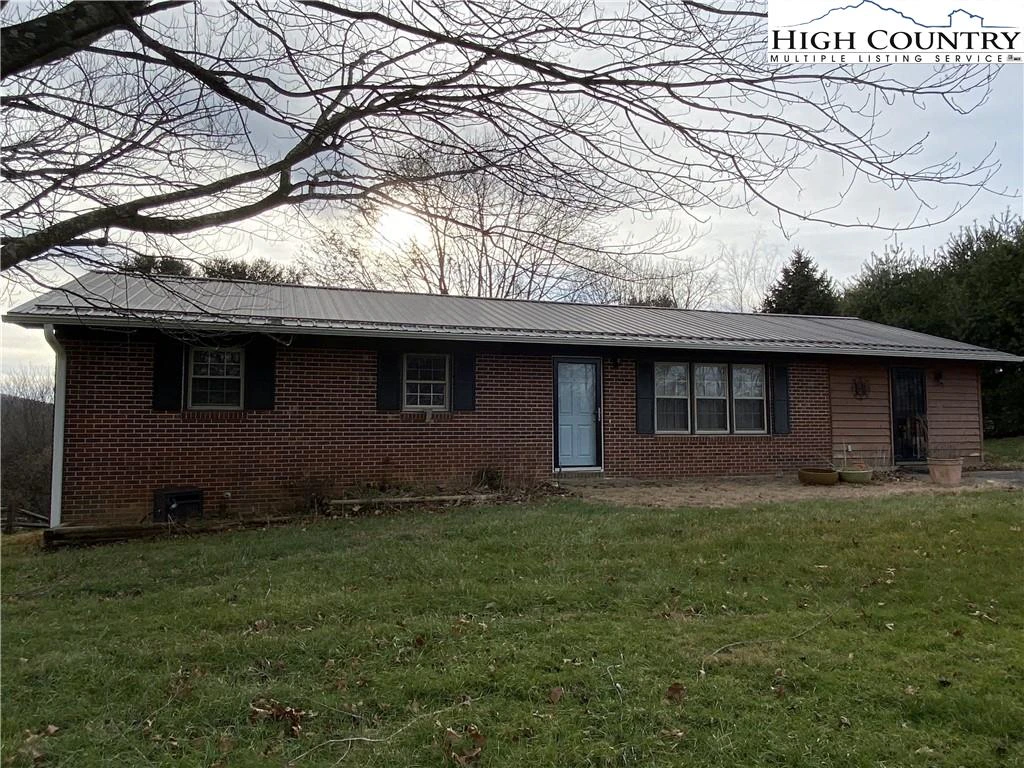 Image number 1 for the current listing
