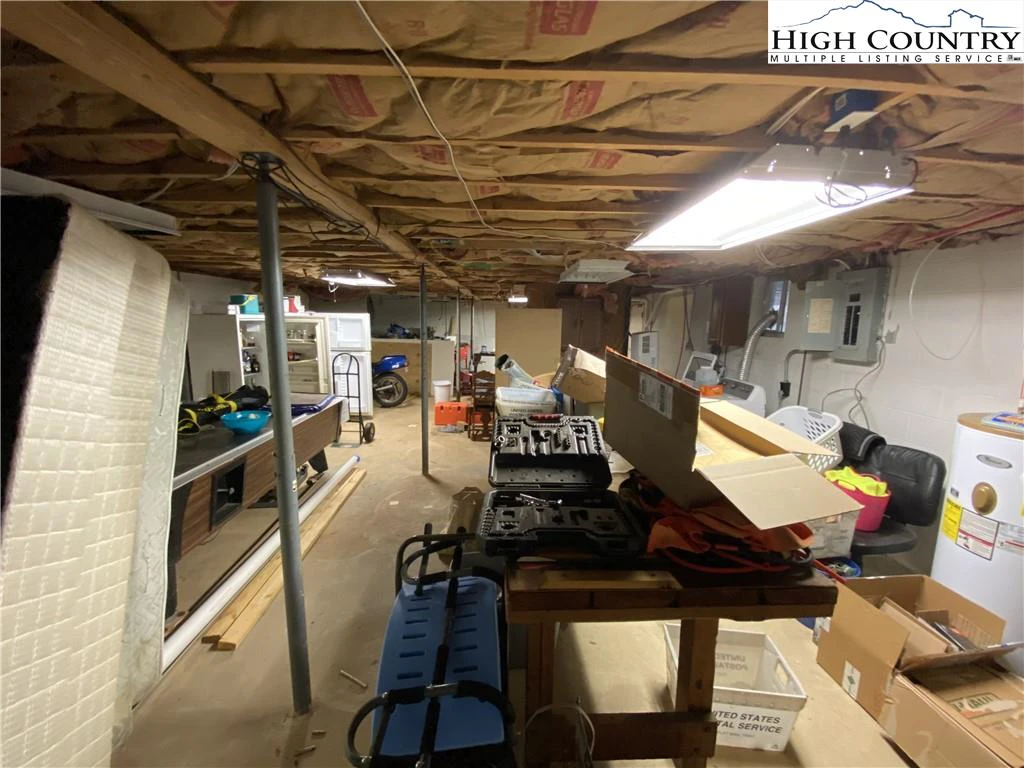 Image number 3 for the current listing
