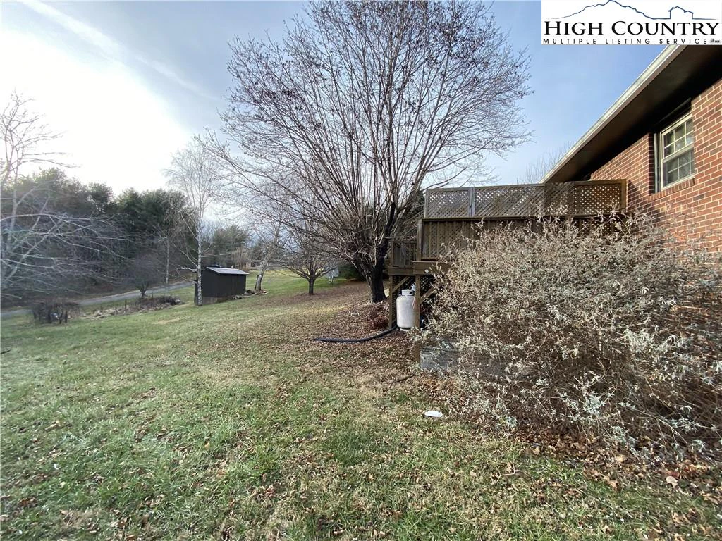 Image number 5 for the current listing