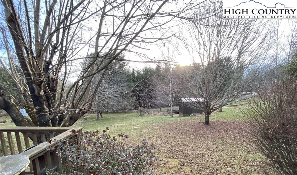 Image number 13 for the current listing