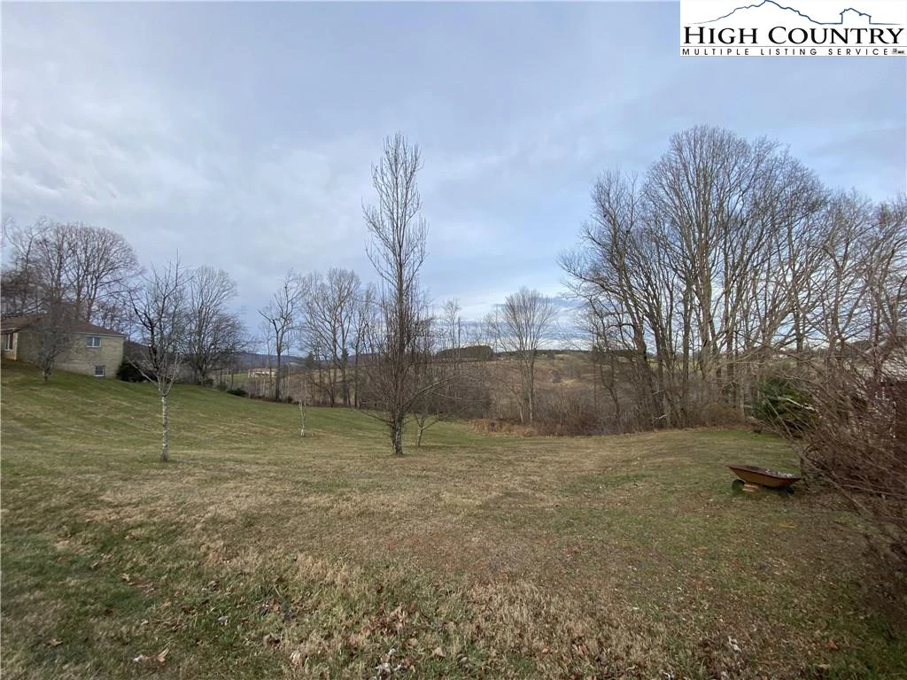 Image number 20 for the current listing