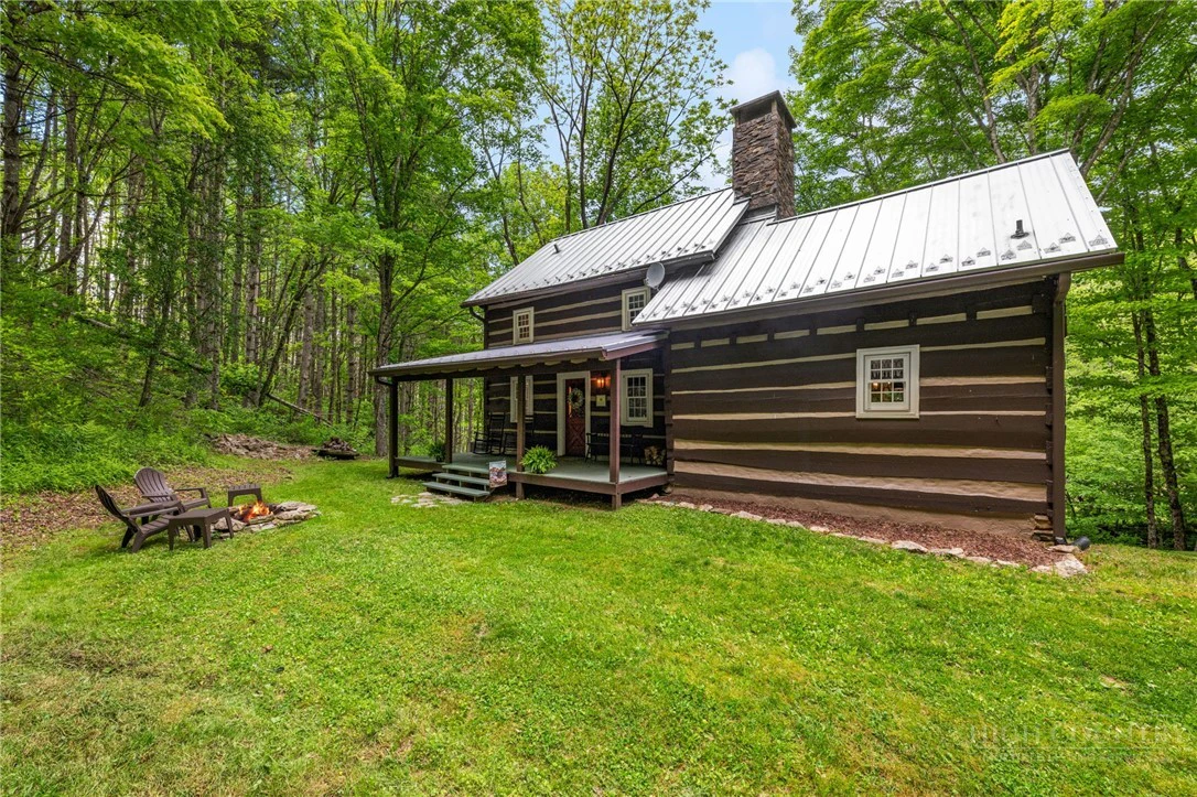 Image number 19 for the current listing