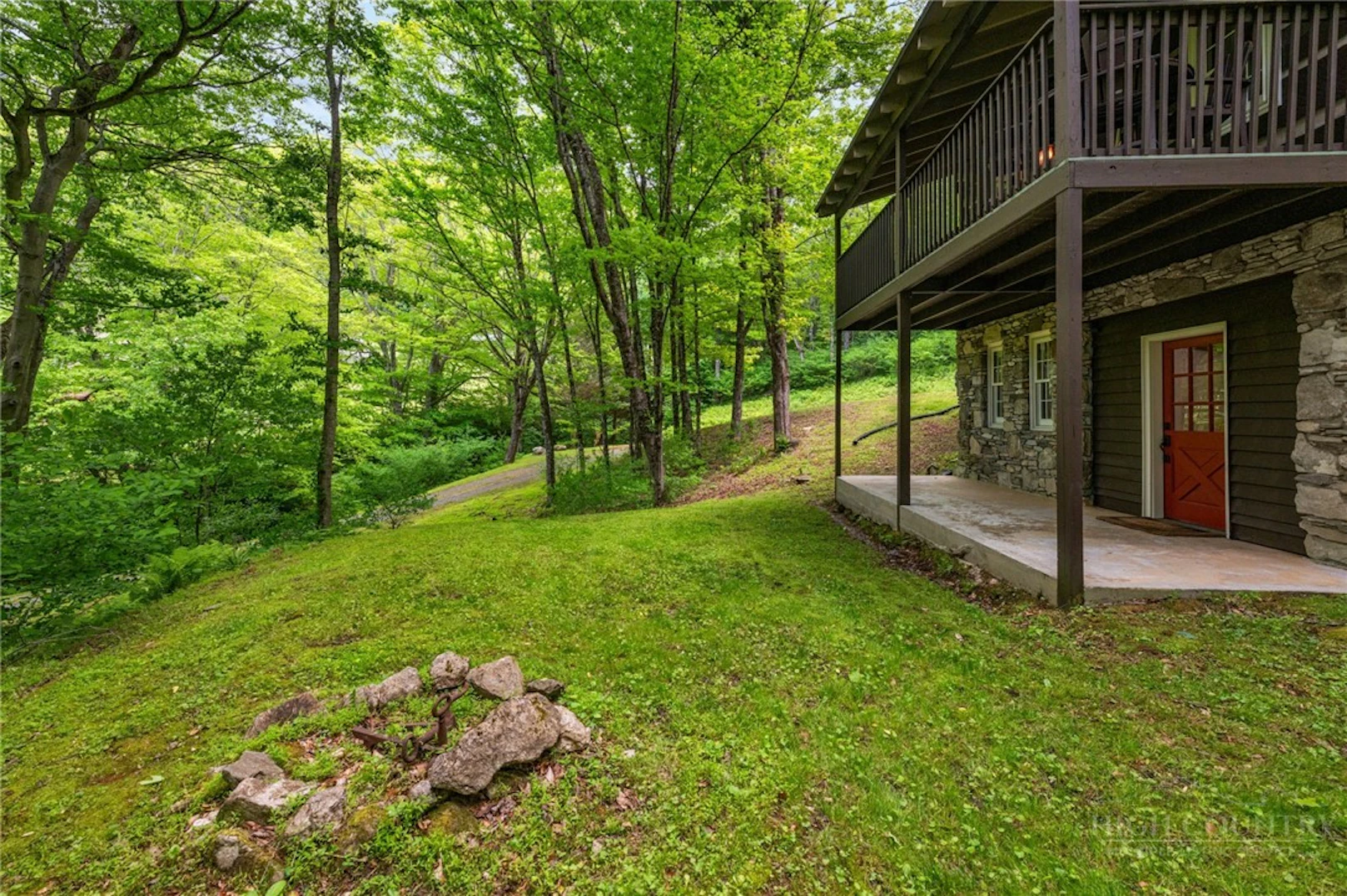 Image number 21 for the current listing
