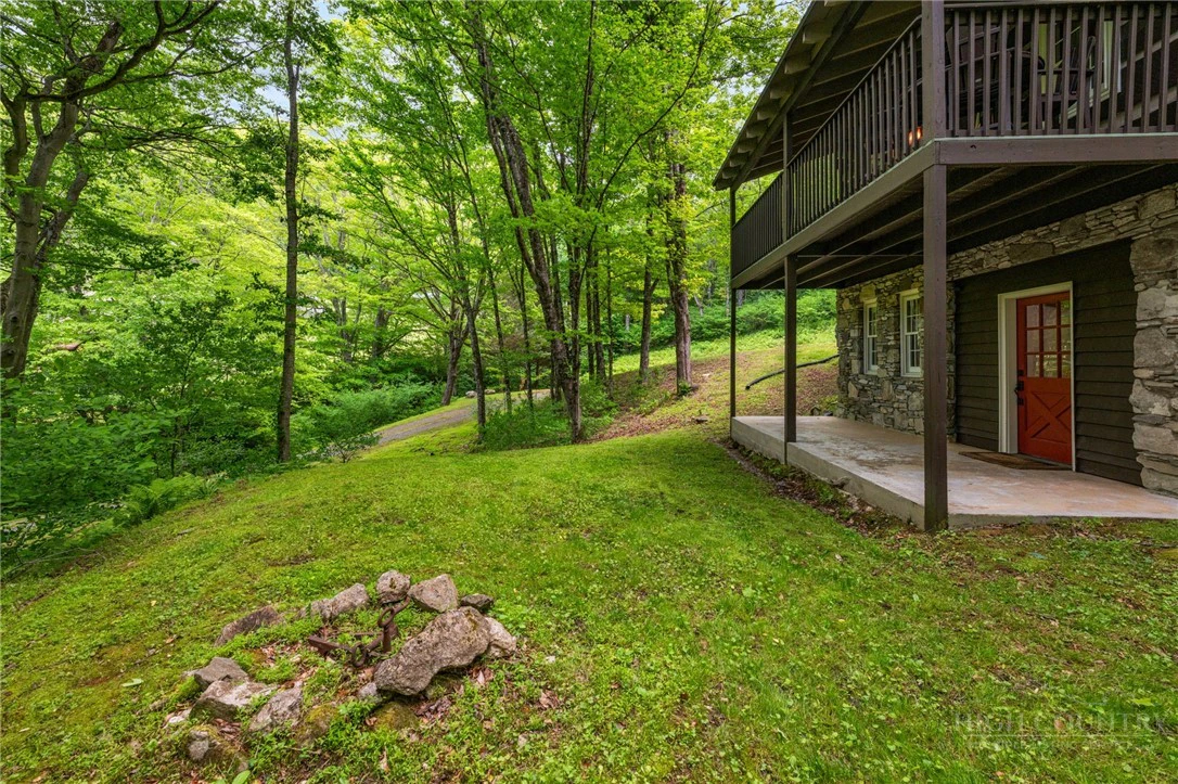 Image number 21 for the current listing