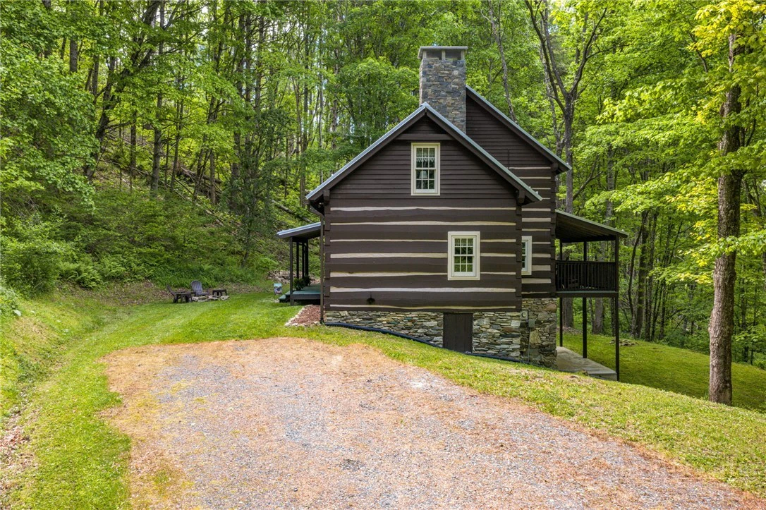 Image number 20 for the current listing