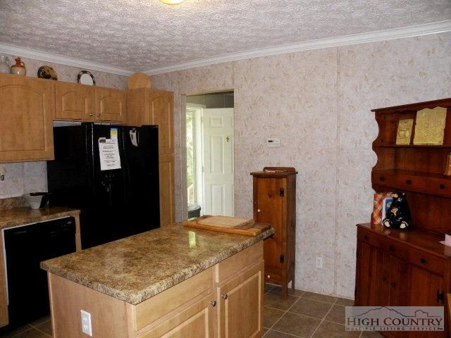 Image number 6 for the current listing