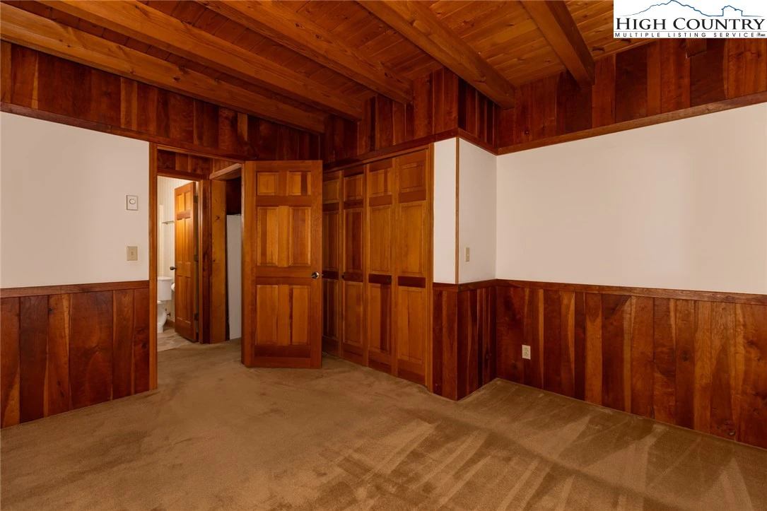 Image number 5 for the current listing
