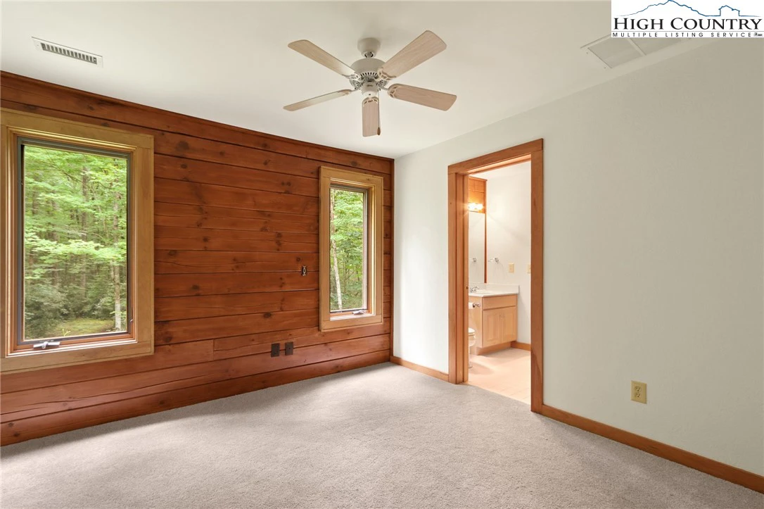 Image number 10 for the current listing
