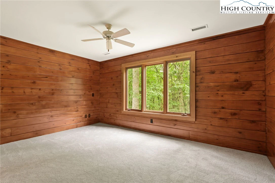 Image number 8 for the current listing