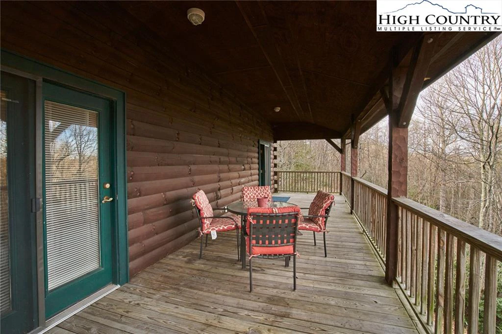 Image number 15 for the current listing
