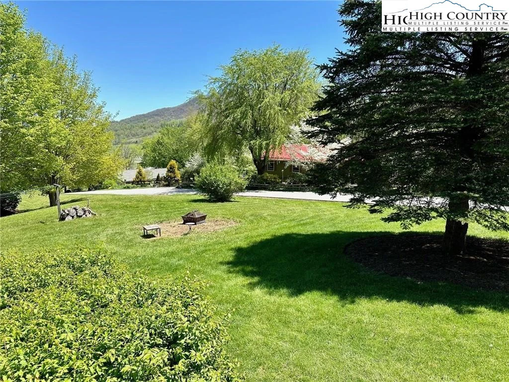 Image number 3 for the current listing
