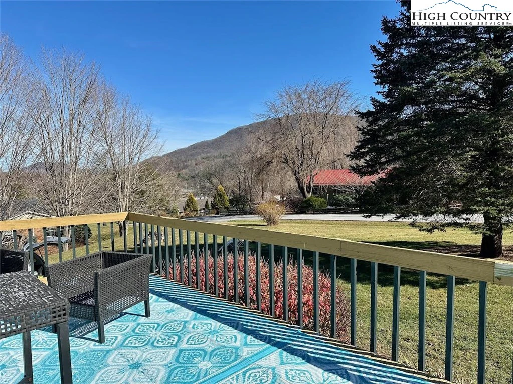 Image number 6 for the current listing